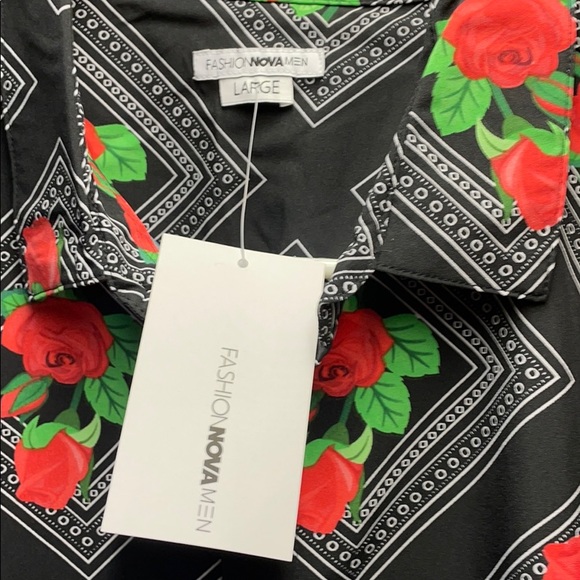 Fashion Nova Men’s Short Sleeve Button Down - Picture 3 of 6